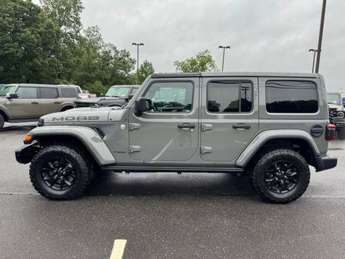 Used 2019 Jeep Wrangler Unlimited Sahara w/ Quick Order Package 24M Moab AWD/4WD image 4