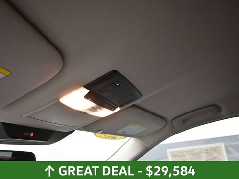 Used 2025 Nissan Pathfinder SV AWD/4WD image 37