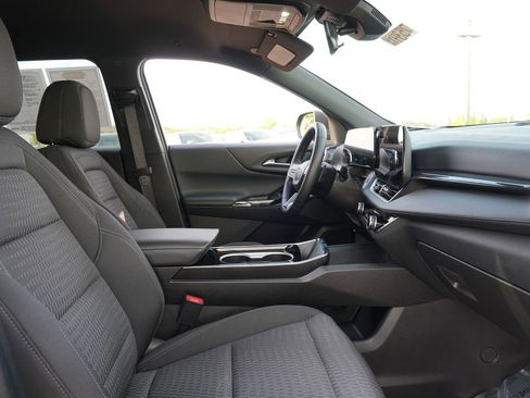 Used 2025 Chevrolet Equinox LT AWD/4WD image 29