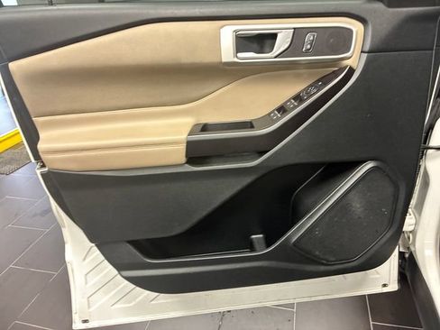 Used 2020 Ford Explorer XLT RWD image 10