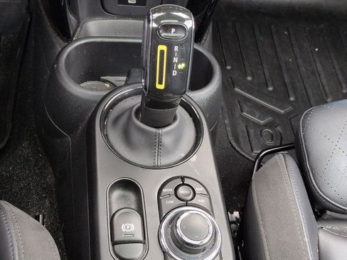 Used 2024 MINI Cooper SE image 25