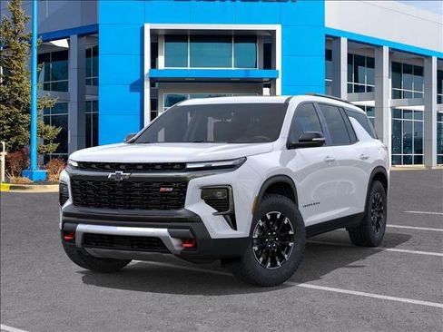 New 2026 Chevrolet Traverse Z71 w/ Enhanced Driving Package image 6