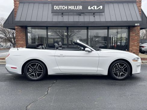 Used 2020 Ford Mustang Premium image 8