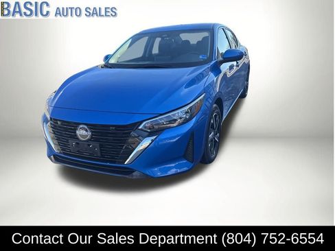 Used 2025 Nissan Sentra SV image 2