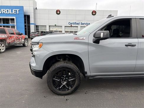 Used 2024 Chevrolet Silverado 1500 LT Trail Boss image 10