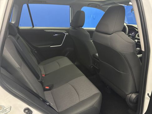 Used 2024 Toyota RAV4 XLE w/ Convenience Package AWD/4WD image 25