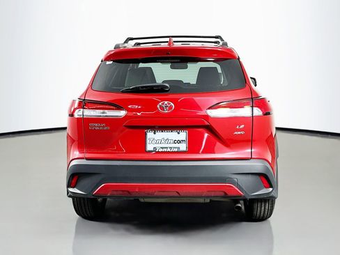 Certified 2024 Toyota Corolla Cross LE w/ Moonroof Package AWD/4WD image 6