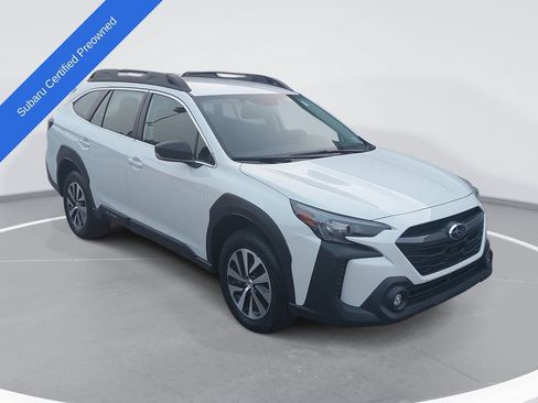Used 2025 Subaru Outback AWD/4WD image 3