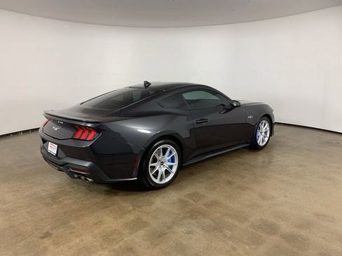 Used 2024 Ford Mustang GT Premium image 8