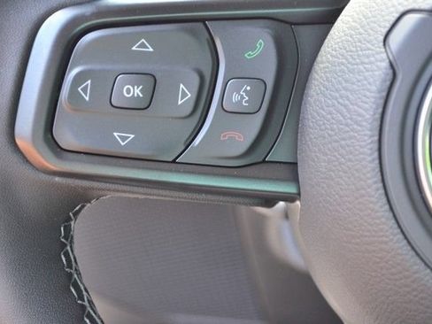 New 2026 Jeep Gladiator Sport AWD/4WD image 17