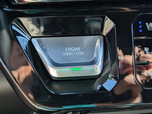 Used 2023 GMC Sierra 1500 AT4X image 28