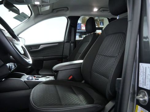 Certified 2025 Ford Escape Active AWD/4WD image 16