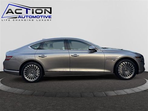 Used 2024 Genesis G80 image 9