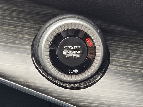 Used 2023 Jeep Wagoneer L Series II image 22