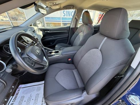 Used 2024 Toyota Camry LE image 7