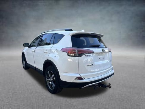 Used 2016 Toyota RAV4 XLE FWD image 5