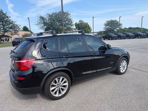 Used 2017 BMW X3 sDrive28i RWD image 9