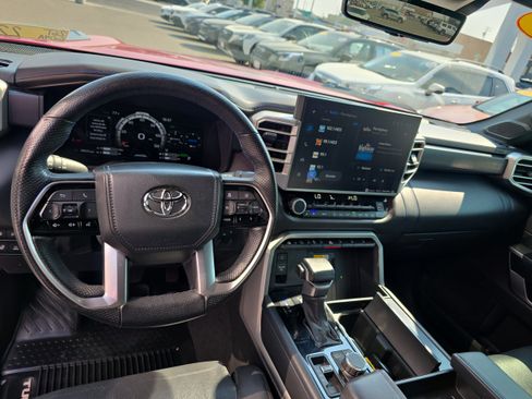 Used 2023 Toyota Tundra Platinum AWD/4WD image 3