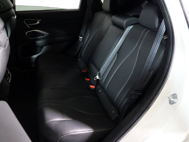 Used 2025 Acura RDX SH-AWD image 13