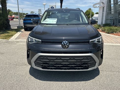 New 2026 Volkswagen Taos SE FWD image 4