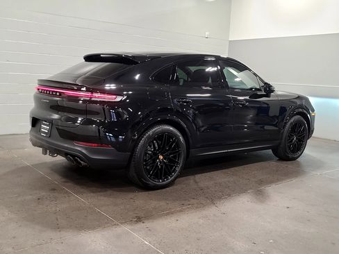 New 2026 Porsche Cayenne Coupe image 7