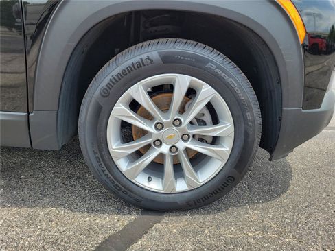 Used 2023 Chevrolet TrailBlazer LS FWD image 5