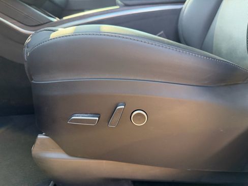 Used 2023 Tesla Model X AWD/4WD image 19