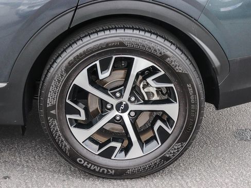 Used 2024 Kia Sportage EX FWD image 8