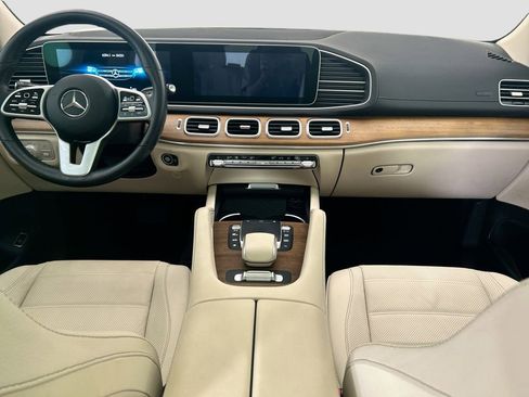 Used 2021 Mercedes-Benz GLS 450 4MATIC image 13