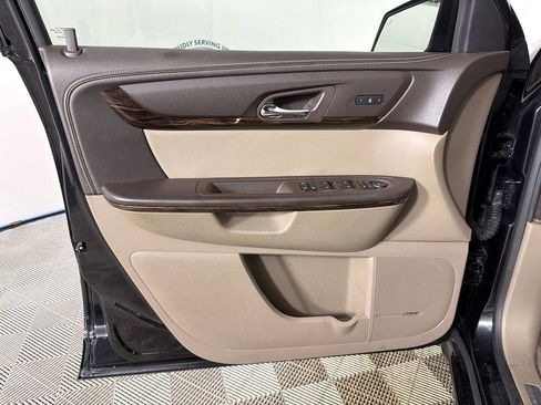 Used 2013 GMC Acadia Denali image 12