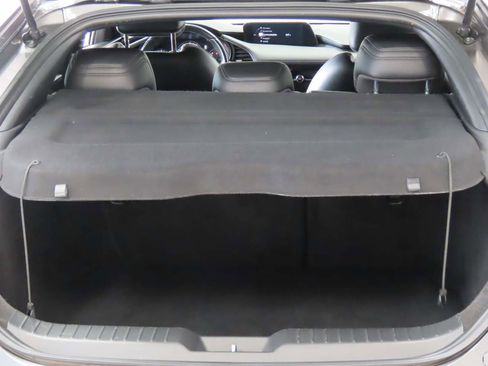 Used 2019 MAZDA MAZDA3 Hatchback w/ Premium Package FWD image 18