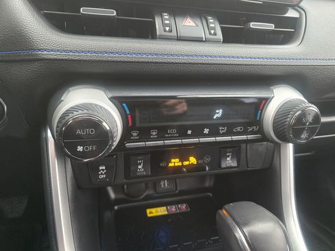 Used 2024 Toyota RAV4 XSE w/ Advanced Technology Package image 23