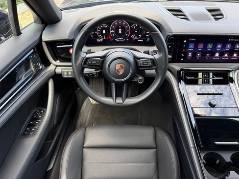 Used 2026 Porsche Panamera image 15