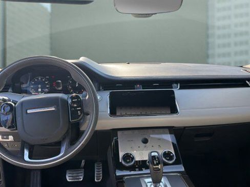 Used 2020 Land Rover Range Rover Evoque R-Dynamic SE image 21