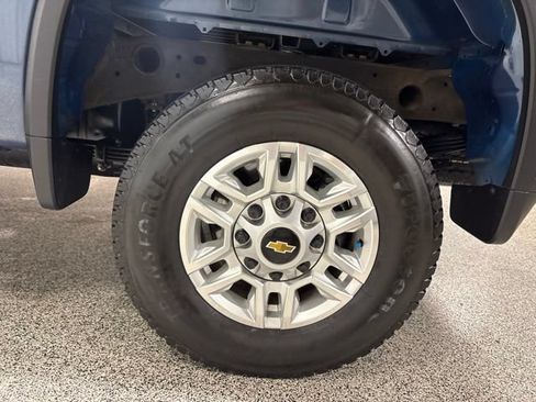 Used 2025 Chevrolet Silverado 2500 LT w/ Safety Package AWD/4WD image 33