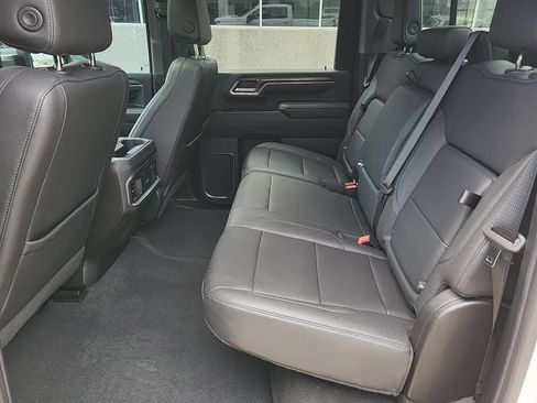 Used 2024 Chevrolet Silverado 2500 LTZ w/ LTZ Convenience Package AWD/4WD image 25