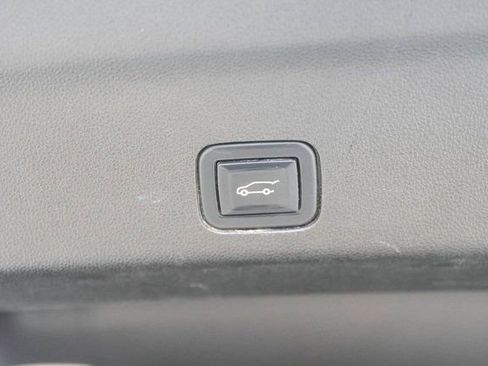 Used 2023 Chevrolet Tahoe RST AWD/4WD image 10