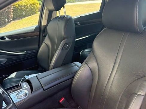 Used 2022 Genesis G80 2.5T w/ Prestige Package image 4
