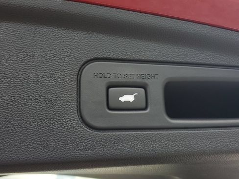 Certified 2025 Acura MDX FWD w/ Technology Package image 10
