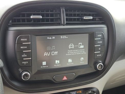 Certified 2021 Kia Soul LX FWD image 20