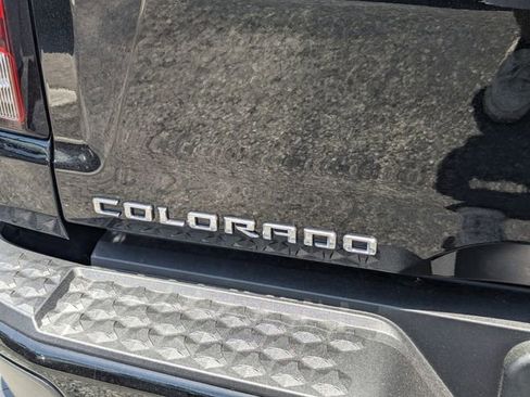 New 2025 Chevrolet Colorado LT w/ LT Convenience Package image 11