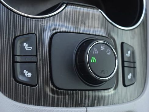 Certified 2020 GMC Acadia SLT AWD/4WD image 30