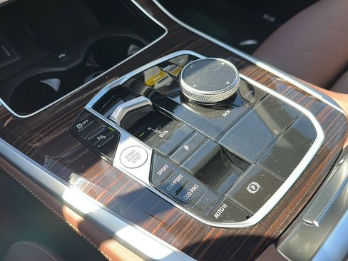 New 2026 BMW X5 sDrive40i w/ Climate Comfort Package image 25