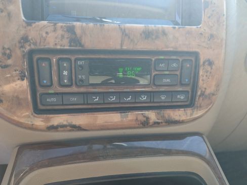 Used 2004 Ford Expedition Eddie Bauer AWD/4WD image 22
