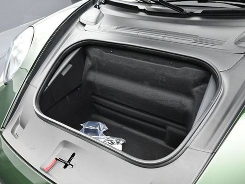 Certified 2026 Porsche 911 Targa 4S AWD/4WD image 16