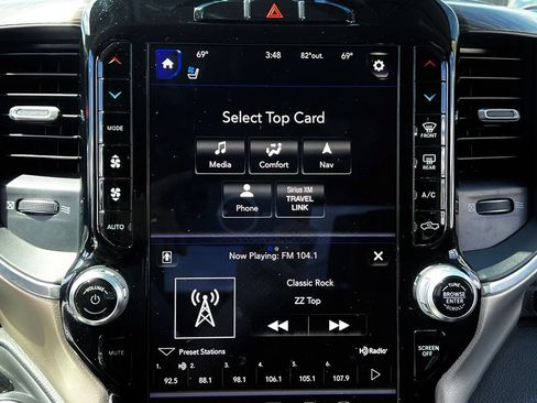 Used 2019 RAM 1500 Laramie AWD/4WD image 29