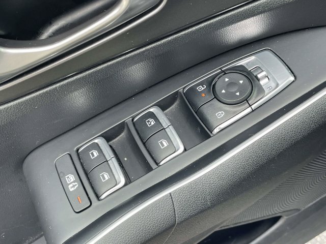 Used 2024 Kia Sorento S AWD/4WD image 18