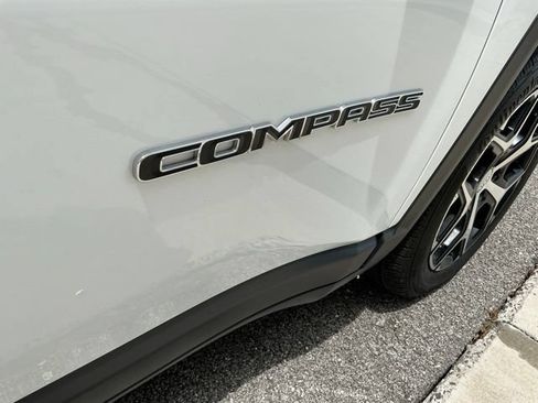 Used 2024 Jeep Compass Limited AWD/4WD image 8
