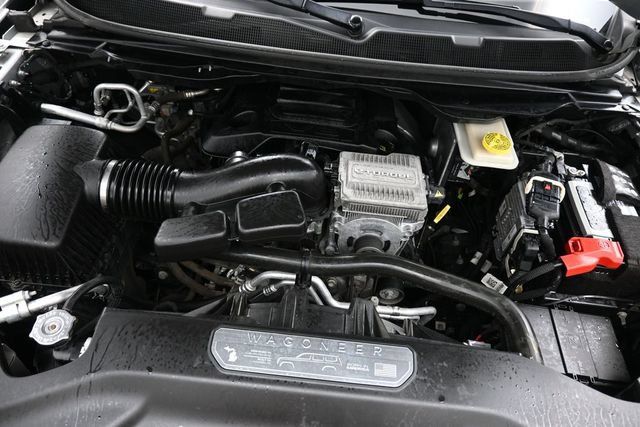 Used 2022 Jeep Wagoneer Series II AWD/4WD image 38