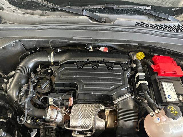 Used 2023 Jeep Renegade Trailhawk AWD/4WD image 33